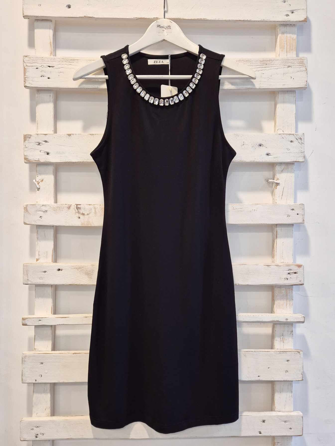 ABITO COLLANA PIETRE - nero