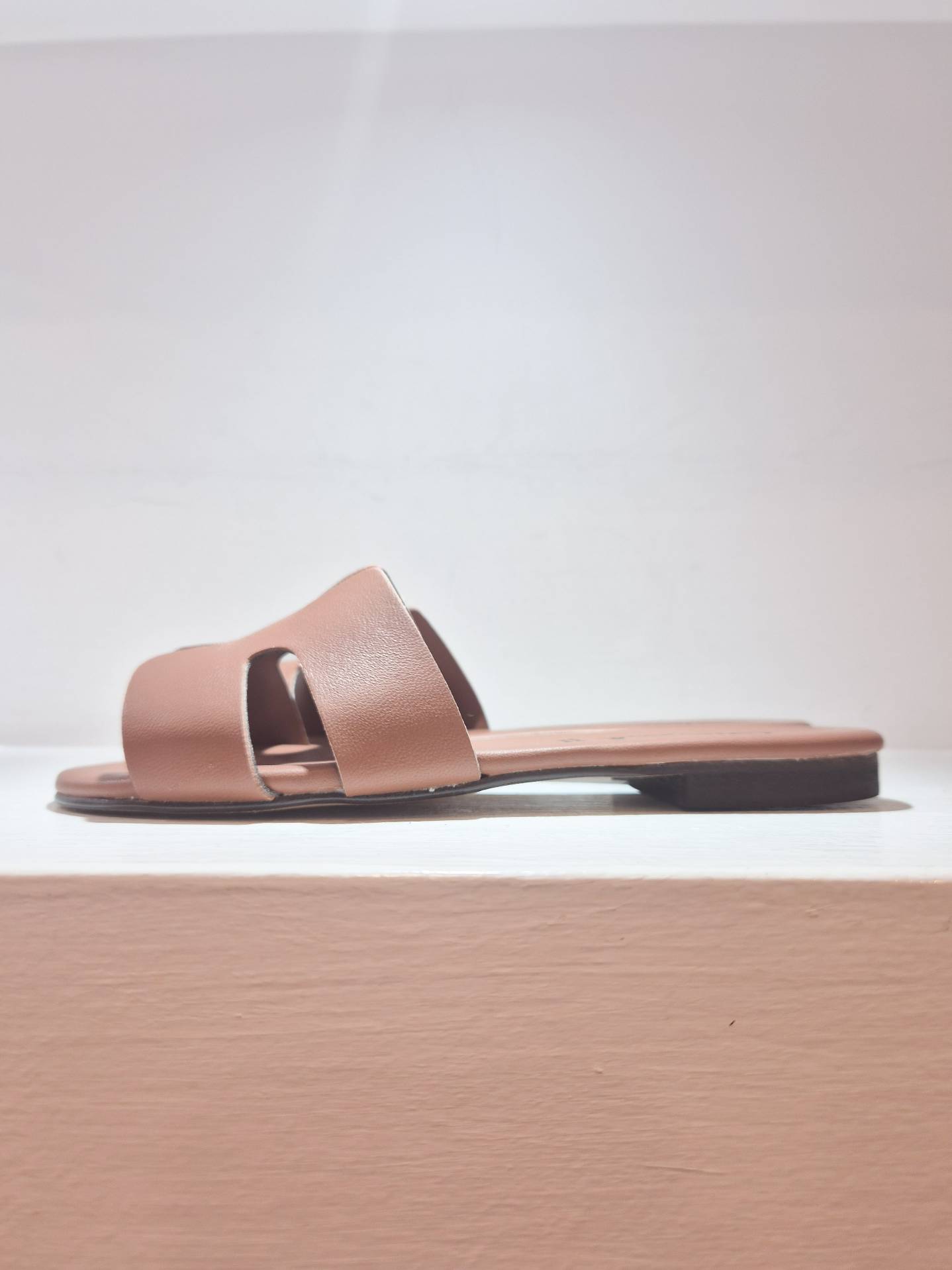 SANDALO GUANTINO - cuoio