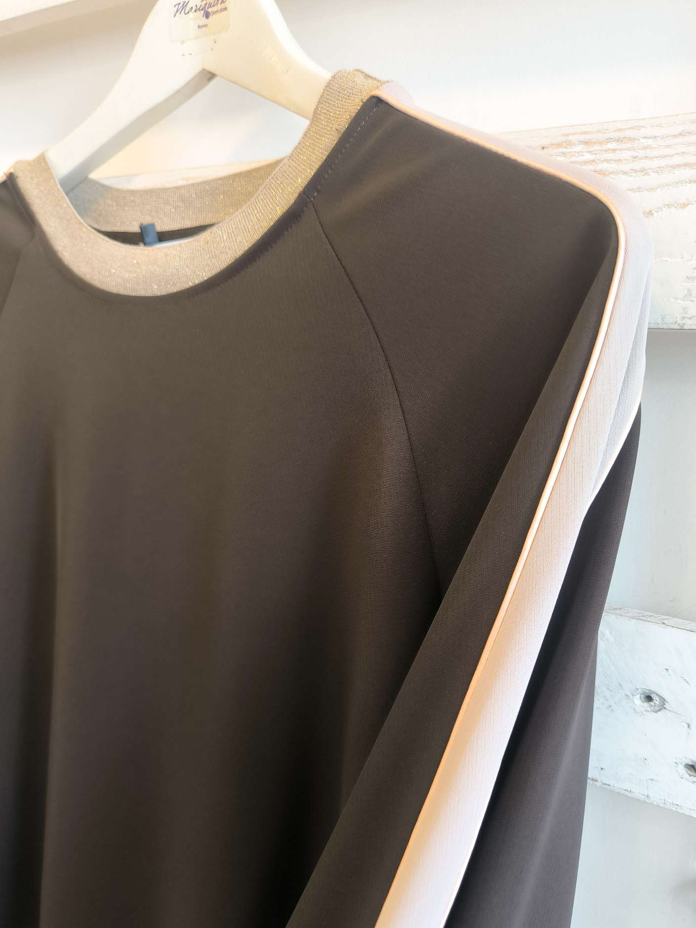 FELPA BANDA LATERALE - CIOCCOLATA