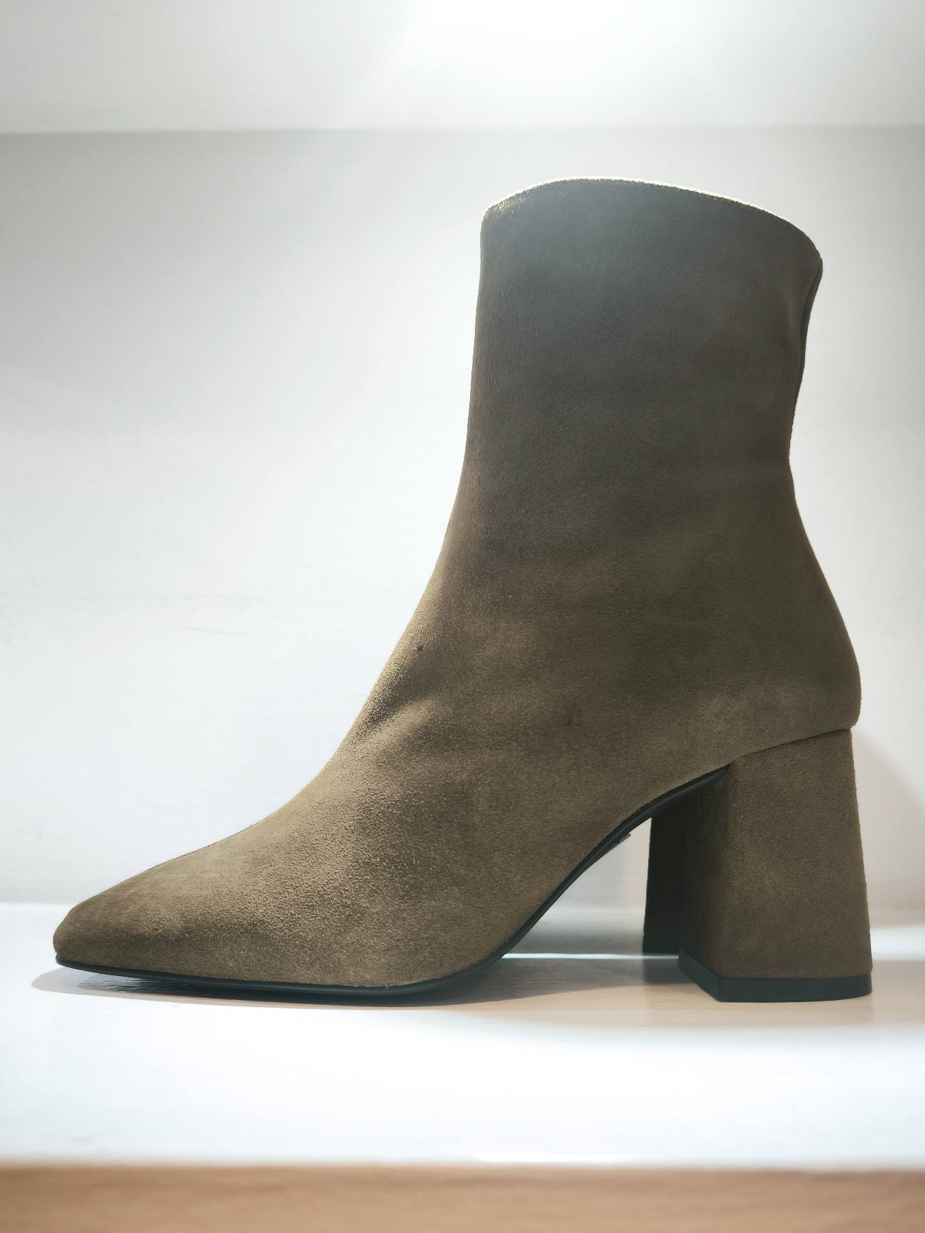 DRIMIA - MOKA MOUSE SUEDE