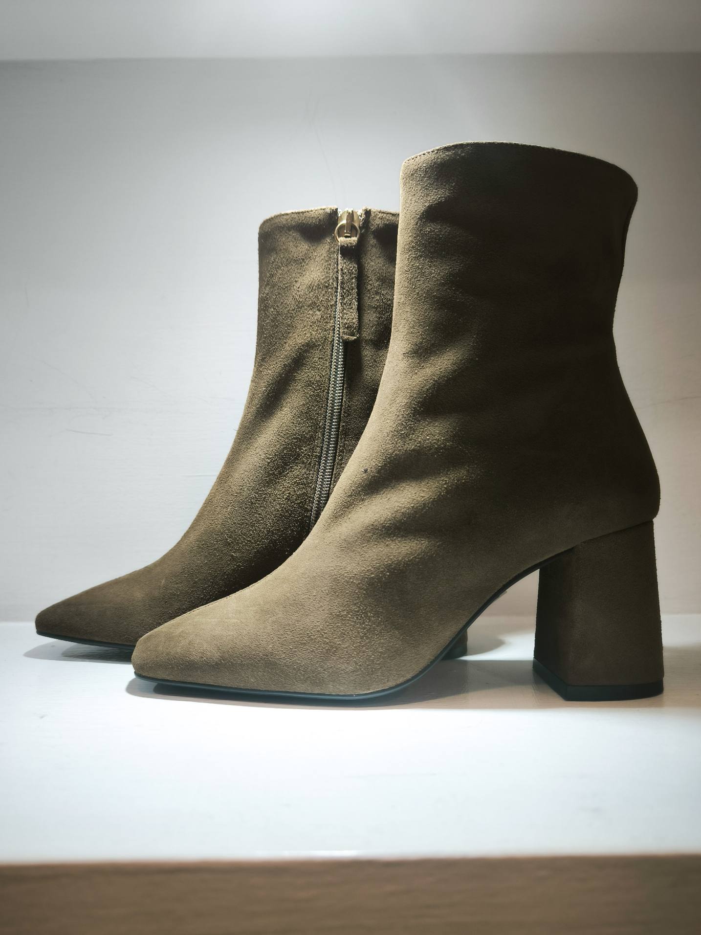 DRIMIA - MOKA MOUSE SUEDE