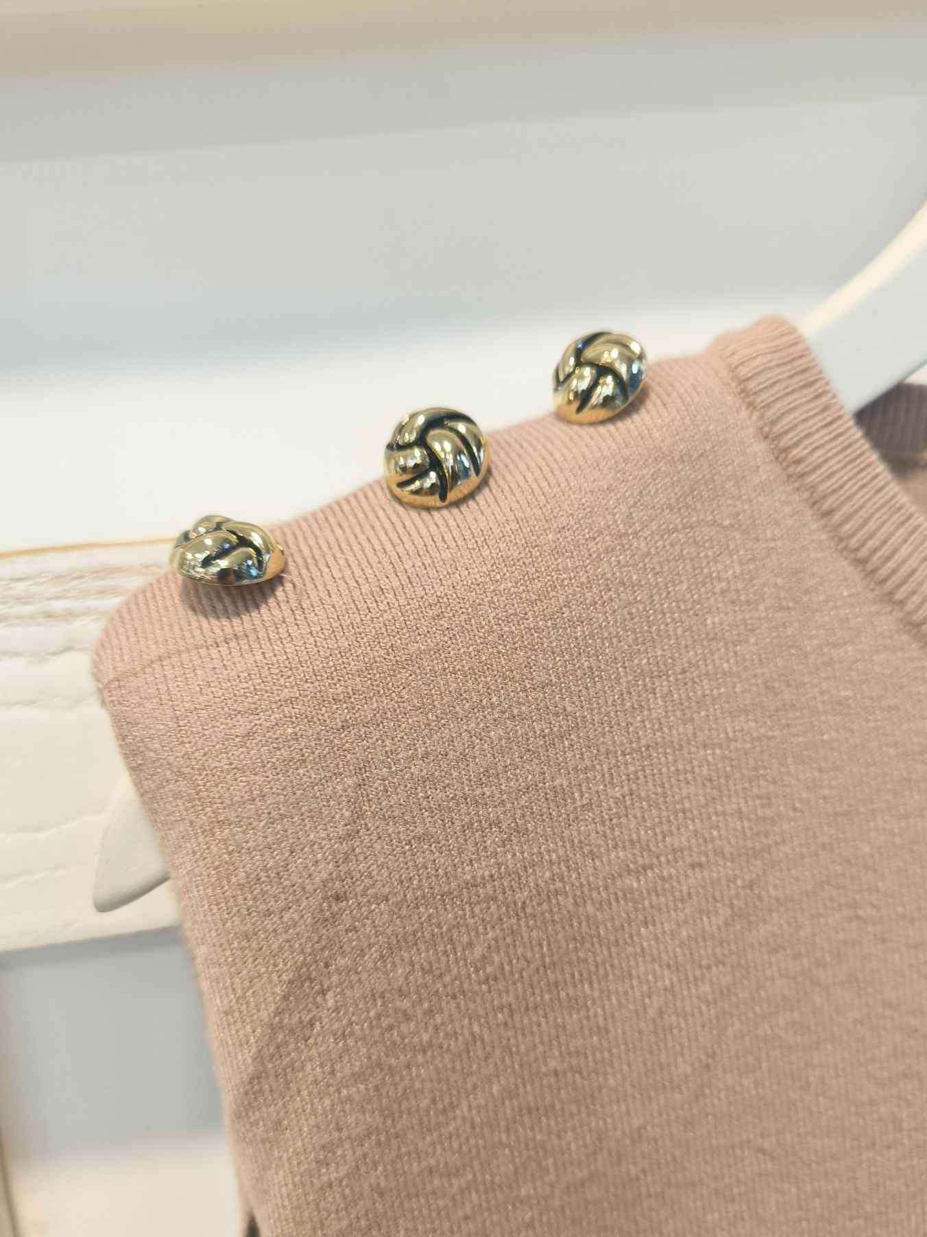 ABITO SMANICATO - sabbia