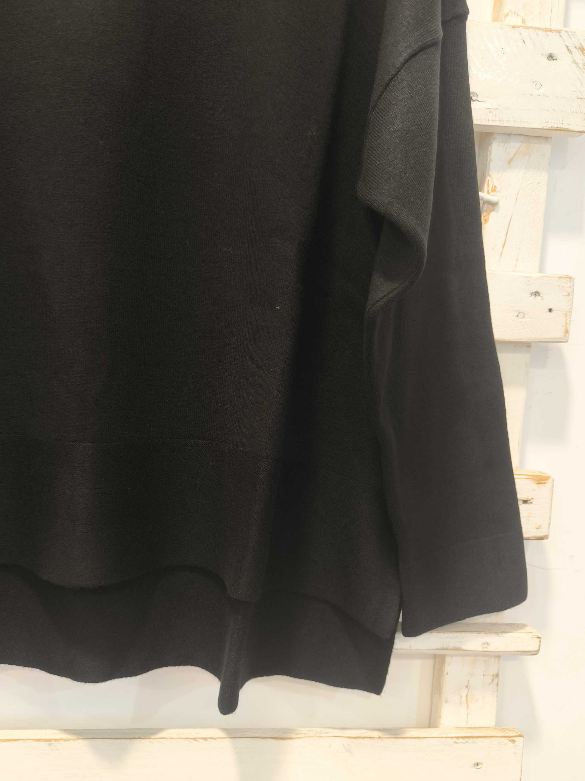 MAGLIA OVER - nero