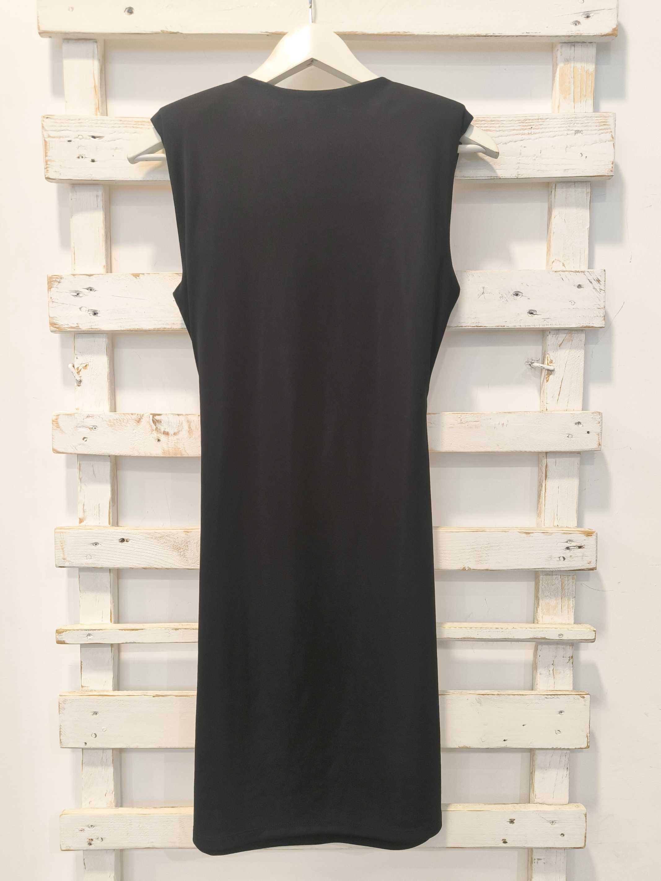 ABITO SCOLLO INCROCIATO - nero