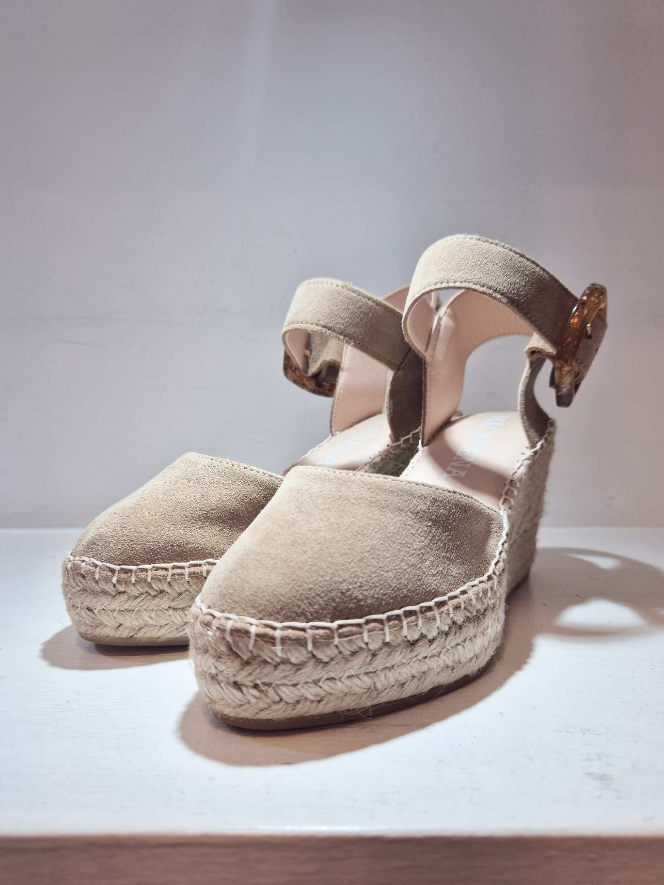 SERRAJE - beige