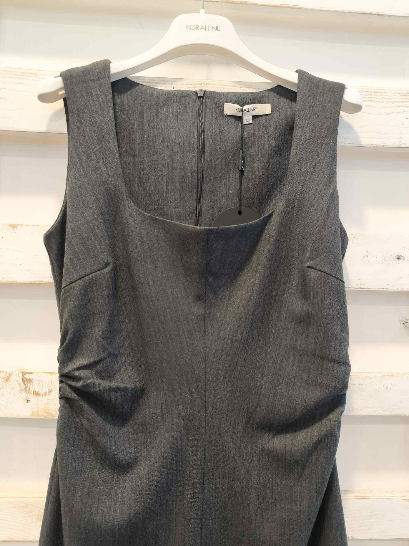 ABITO SMANICATO - Grigio