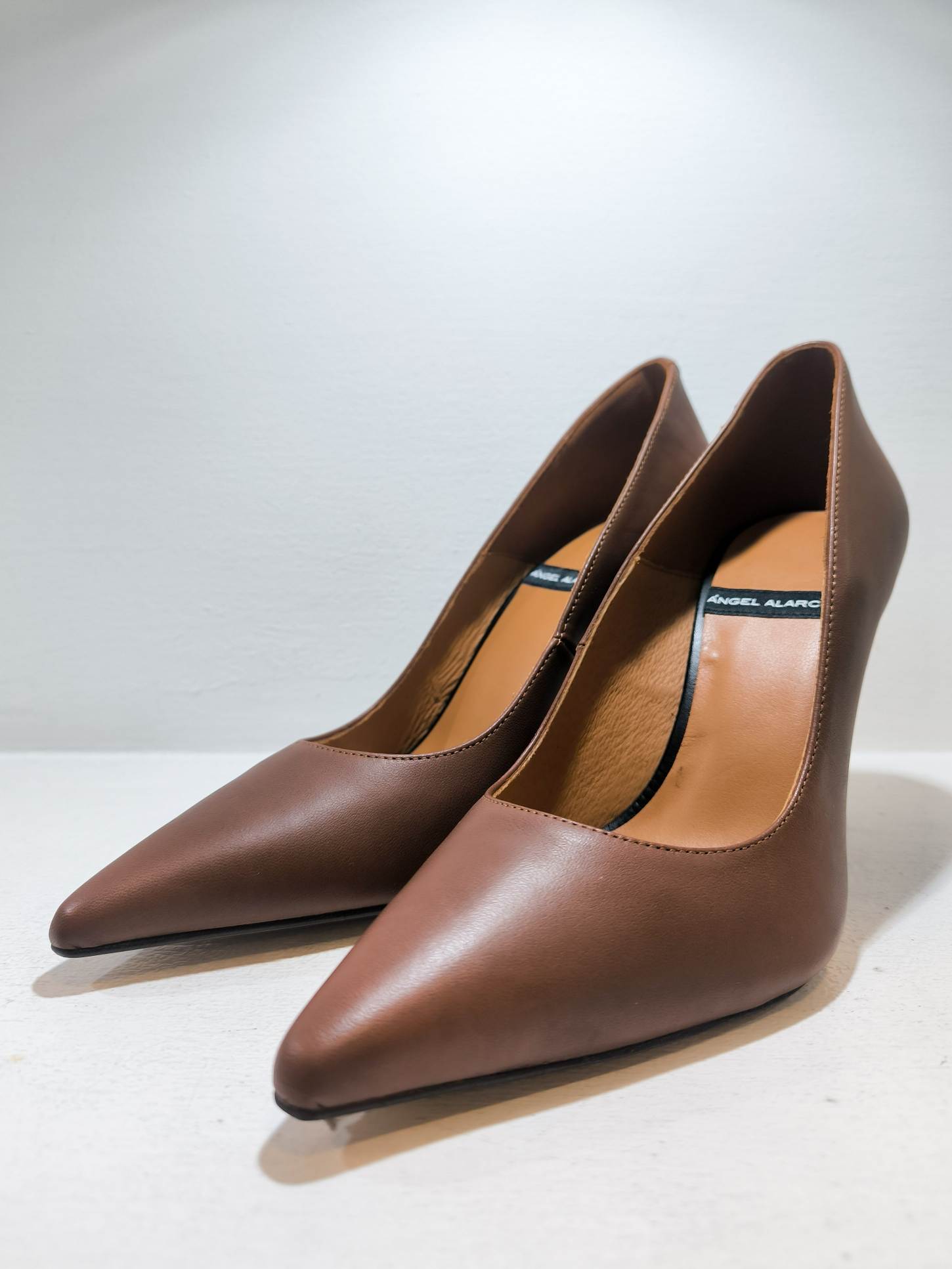 LARIAH - CASTAGNA PELLE