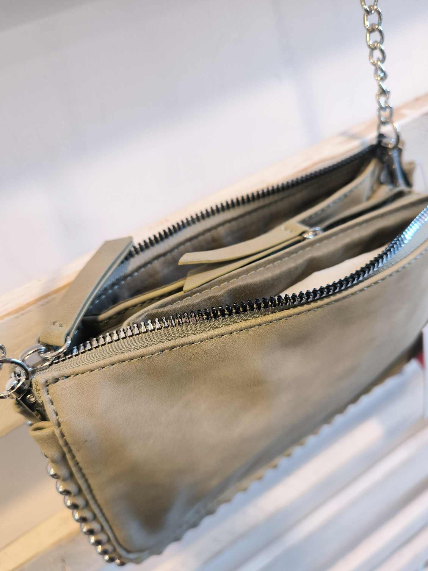 borsa borchie - kaki