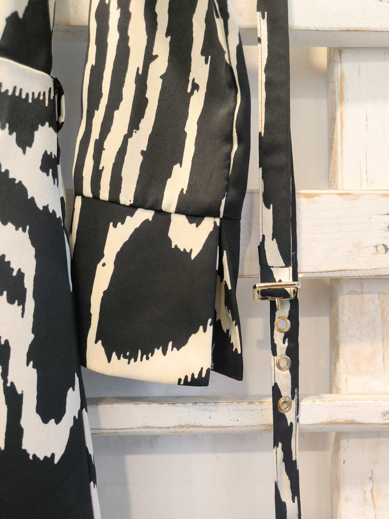 ABITO CON CINTURA - nero