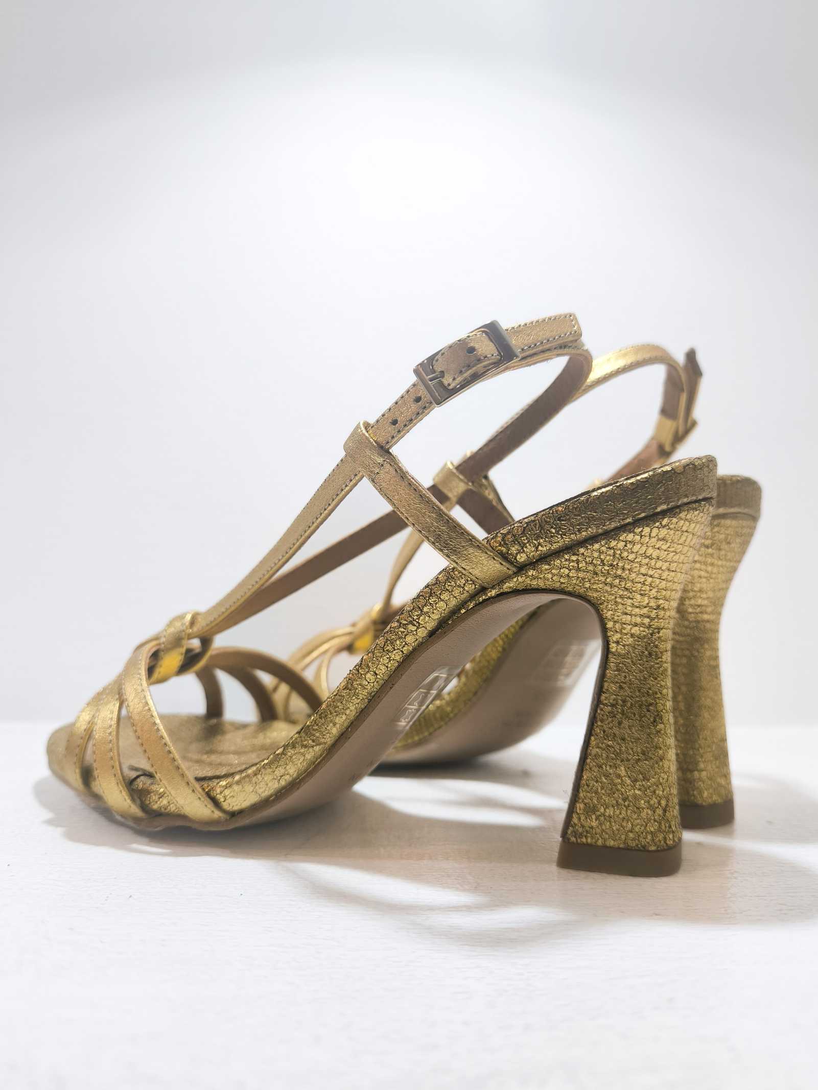 RINAT - Gold