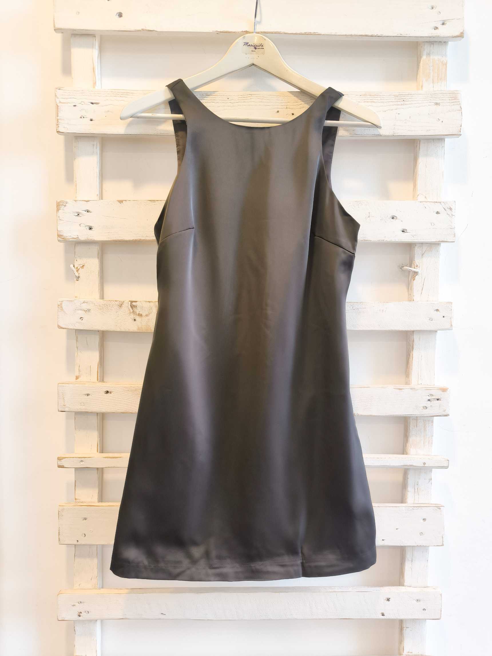 ABITO CORTO SCIVOLATO - Fango