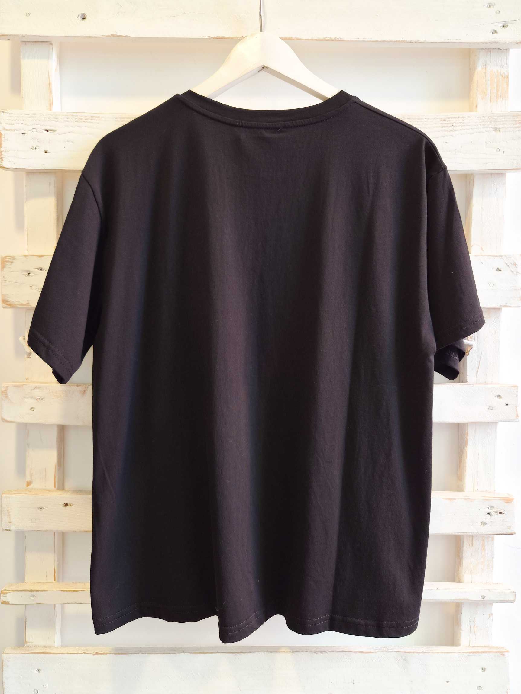 T-SHIRT FIOCCO - nero