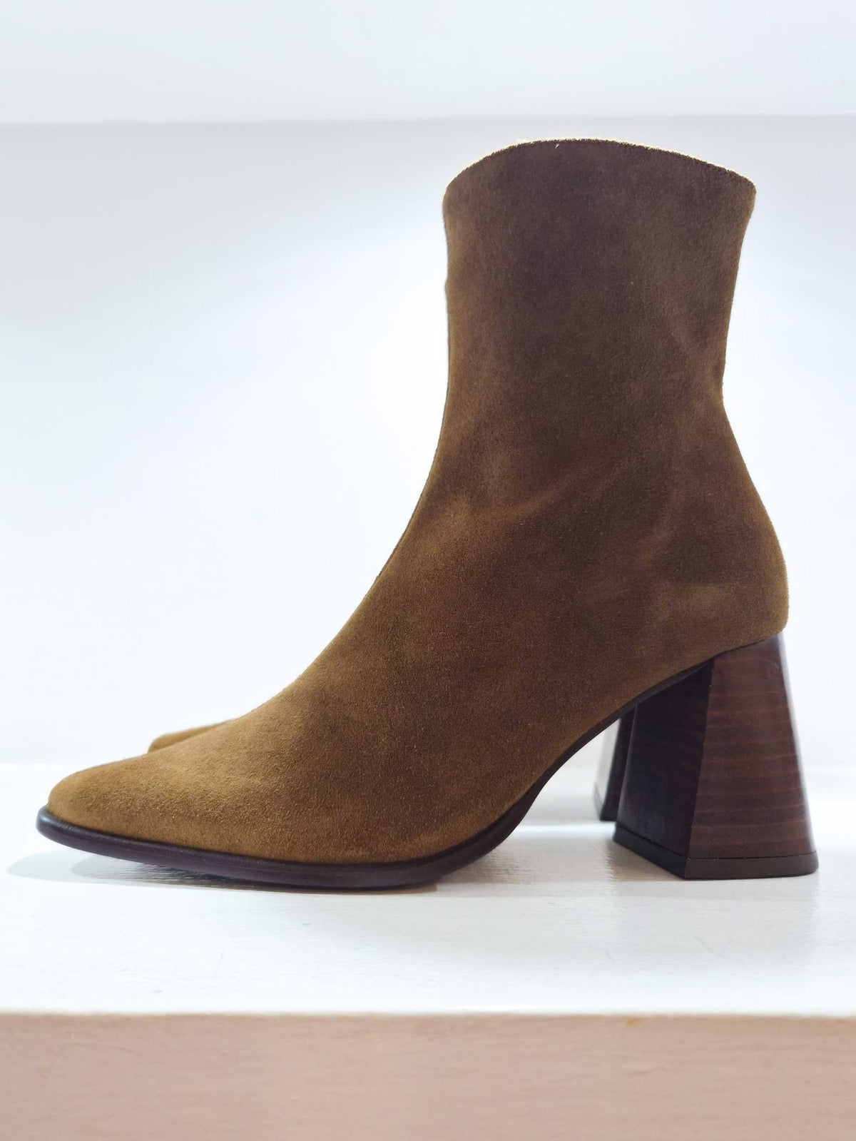 TRIMIA - Cammello SUEDE